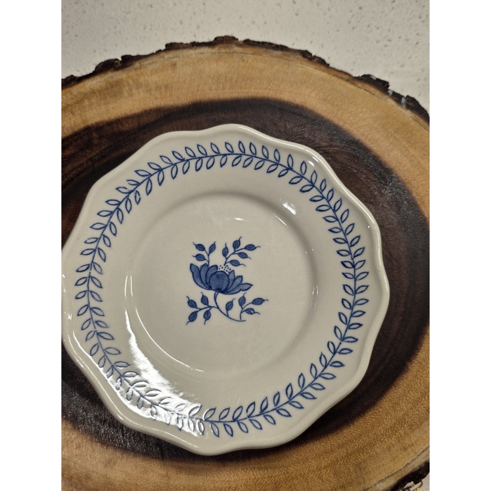 Blue in Bloom Williamsburg Dish Andrea Sadek Scalloped Florals - Picture 4 of 5